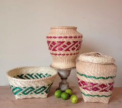 Cesto de Palha com Tampa - rosa e verde - Imaterial Artesanato Brasileiro