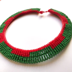 Colar Indígena Waurá - Verde e Vermelho - Imaterial Artesanato Brasileiro