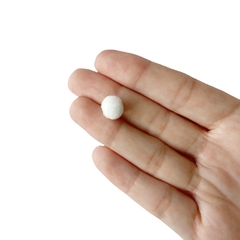Pompom Pequeno Branco (10mm) - 6 gramas na internet