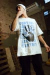 Remera oversize Contact en internet