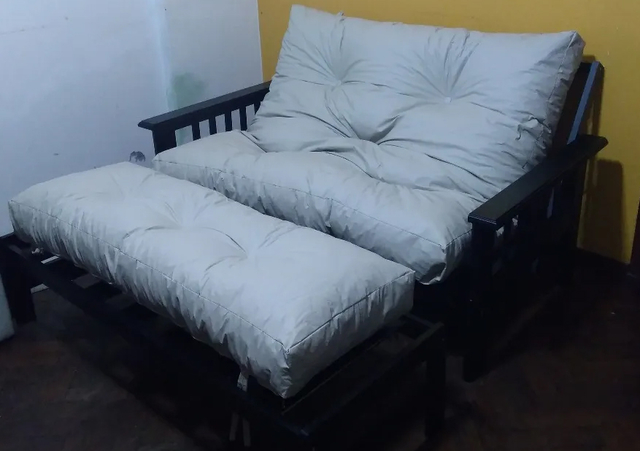 Futón cama de Guatambú Lustrado