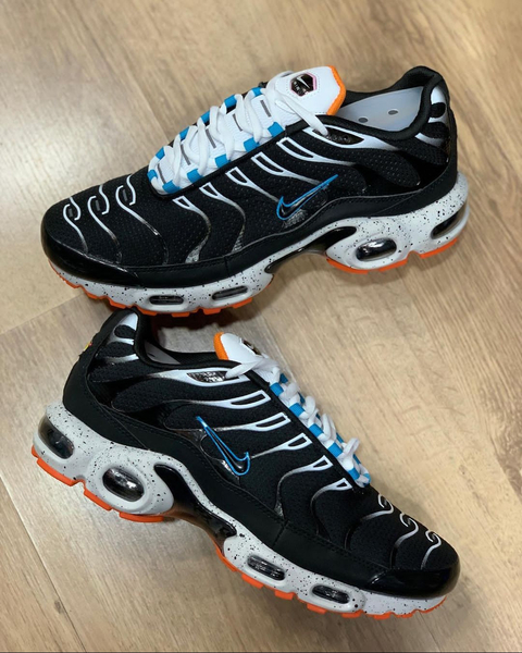 Tênis Nike Air Max Plus TN Aquamarine - Preto / Laranja / Azul