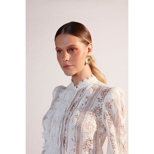 camisa de renda