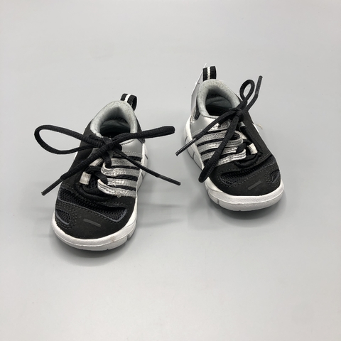 Segunda Selección - Zapatillas Nike Talle 17 EUR negras combinado plateado (10,5 cm largo plantilla)