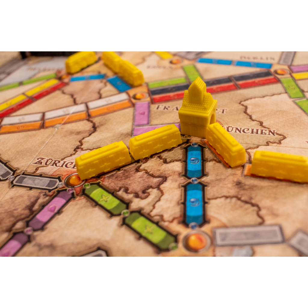 Jogo de Tabuleiro - Ticket to Ride: Europa - Galápagos -  superlegalbrinquedos