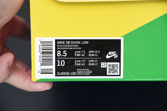 Nike SB Dunk Low "Barcelona" na internet