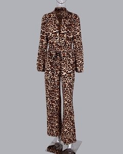 Macacão Leopardo ref 856 na internet