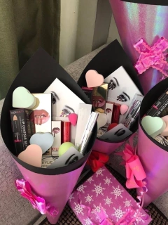 RAMO DE MAKEUP GILR - Comprar en Makeupsomg RAMO DE MAKEUP GILR - Comprar en Makeupsomg
