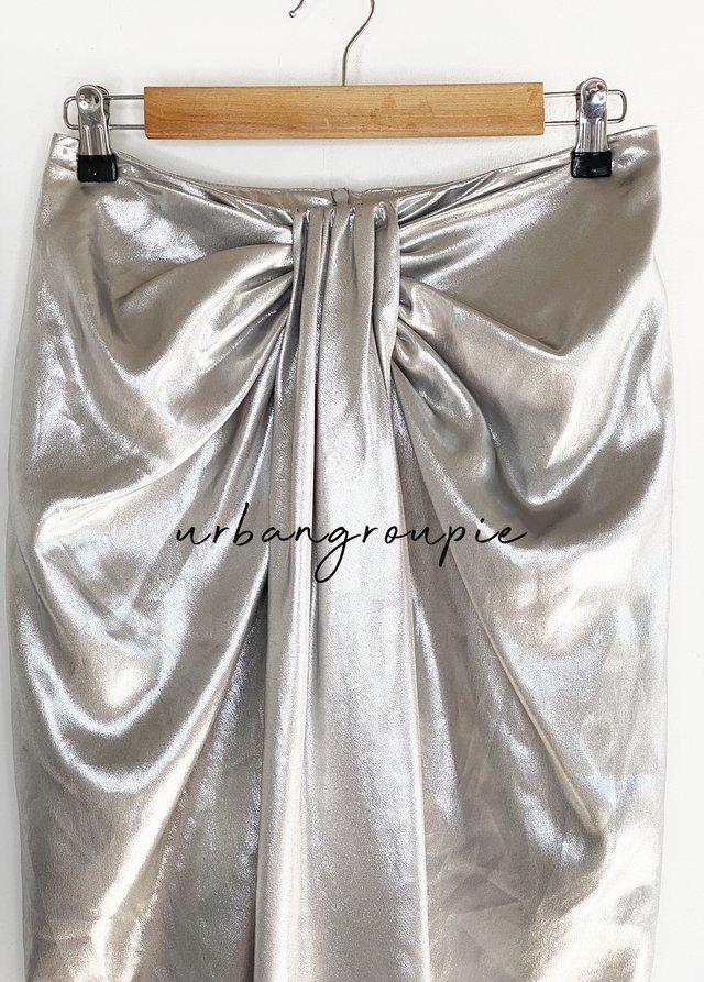 falda pollera metalizada plateada midi nudo zara