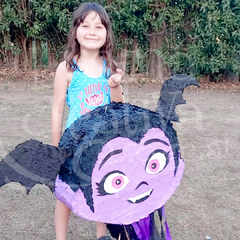 Piñata Vampirina en internet