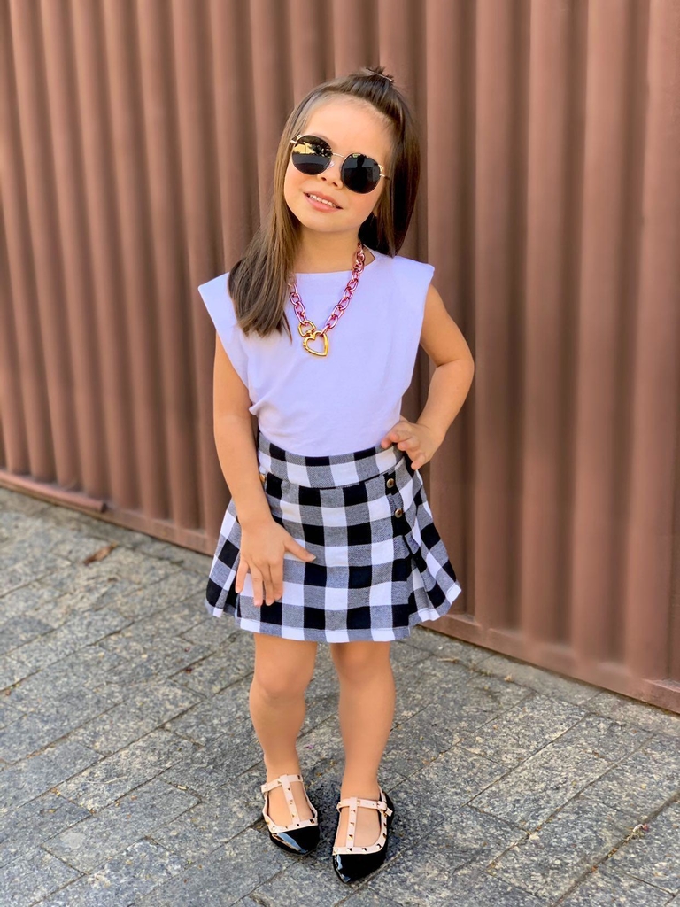 short saia e blusa