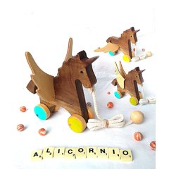 Alicornio - juguete de arrastre