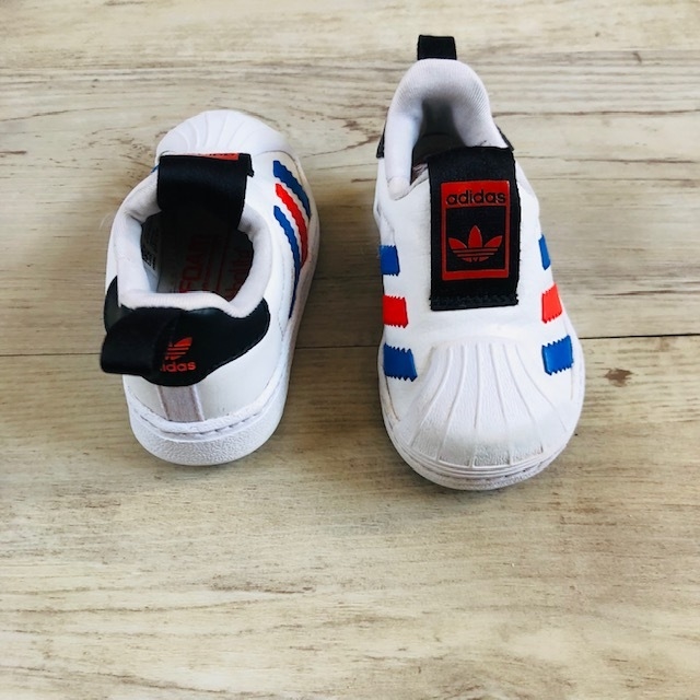 Zapatillas blancas con puntera goma Adidas - 18 (13cm)