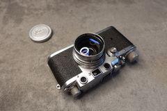 Leica IIIc con optica Summitar 5 cm f 2 en internet
