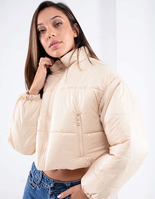 campera puffer corta beige - Comprar en Whatever