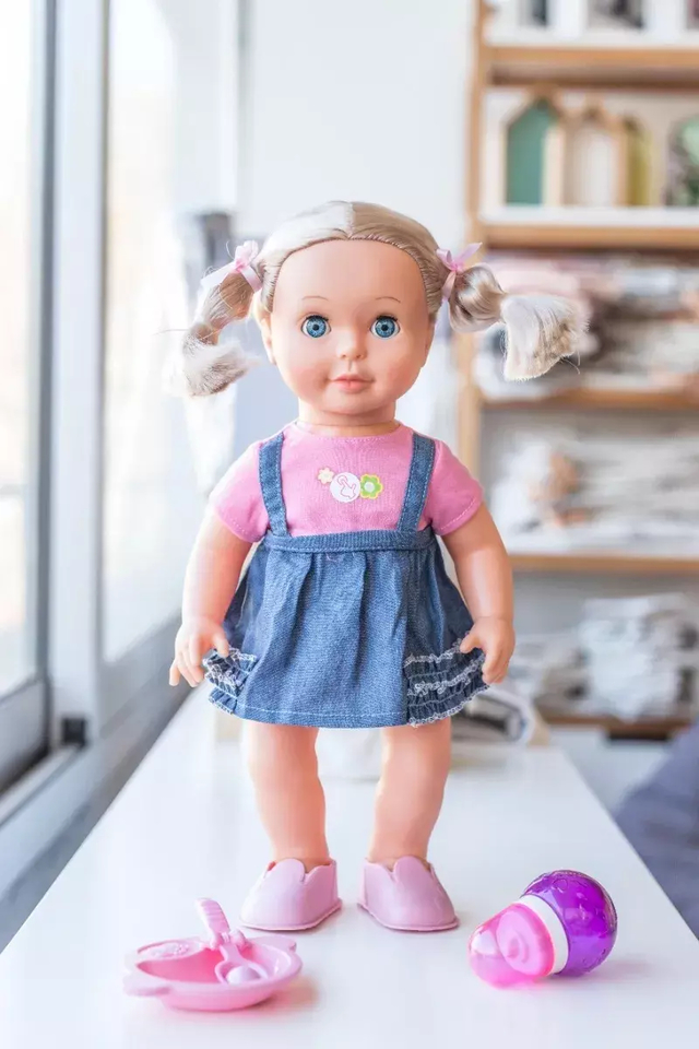 Muñeca Emma Crece - Comprar en Mundo Barrilete
