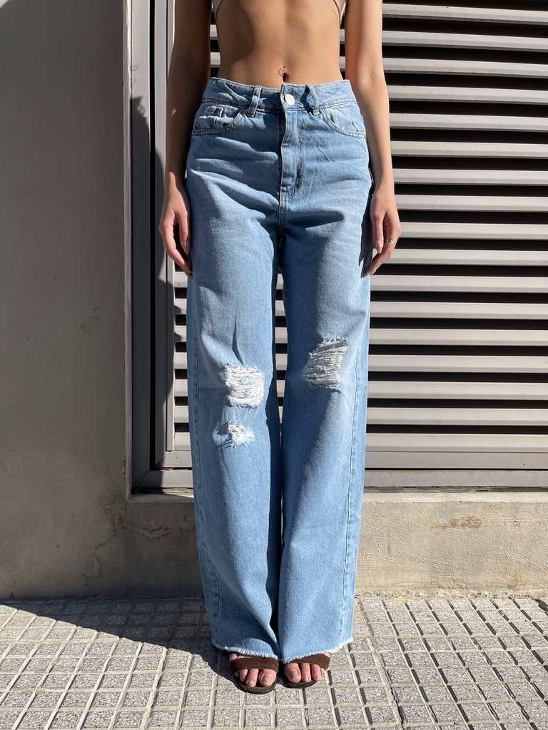 11052) PANTALON WIDE LEG CON ROTURAS AL CORTE (CALA)