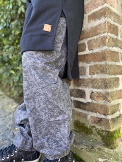 PANTALÓN CHI KANOKO GRIS - tienda online
