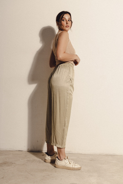 PANTALON GRANATE - Sentite Guapa