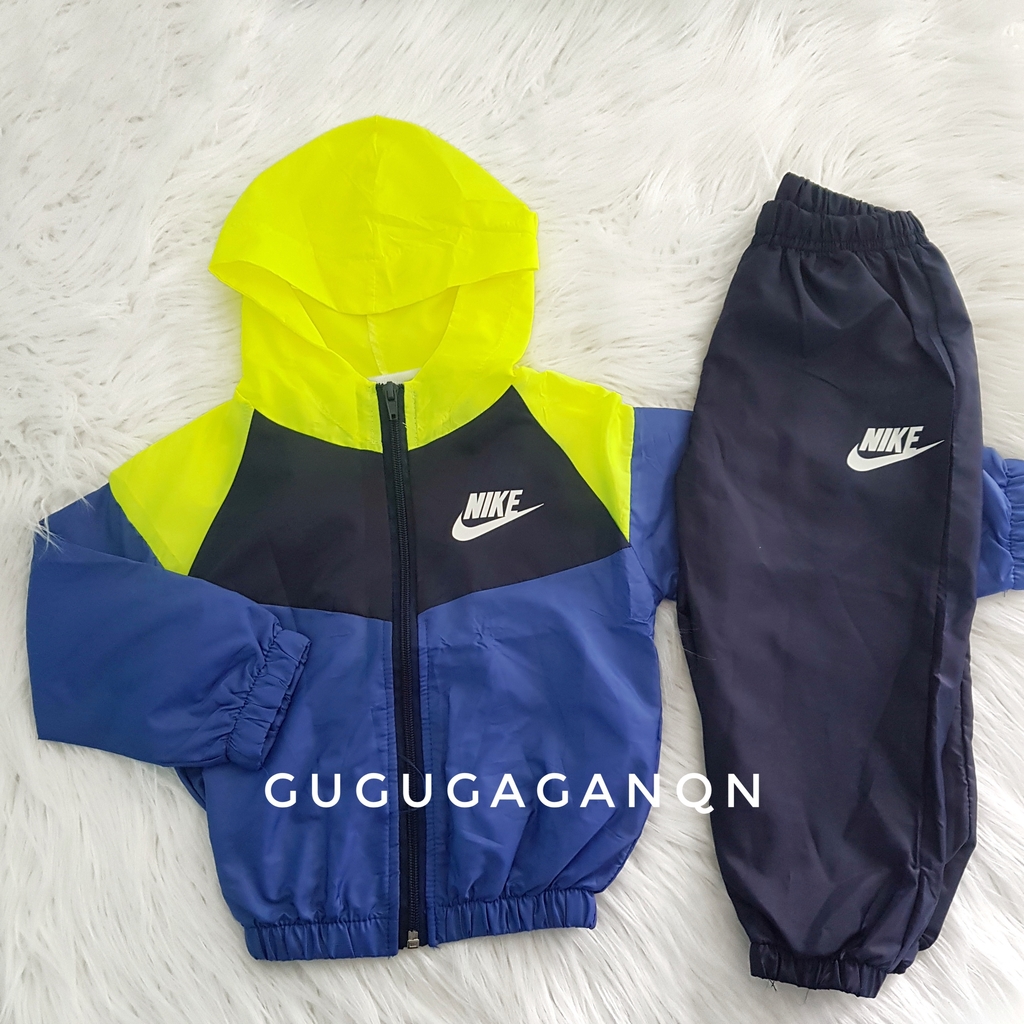 CONJUNTO ROMPEVIENTO NIKE - Comprar en GUGU GAGA NQN