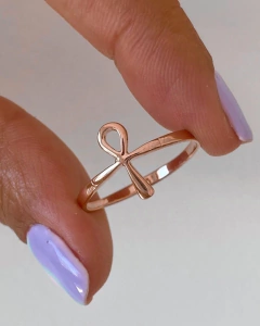 ANILLO CRUZ ESFINGE